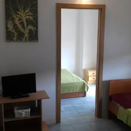Apartment Varnica Grebastica